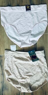 High Waist Brief Panties Wacoal and Bali NWT